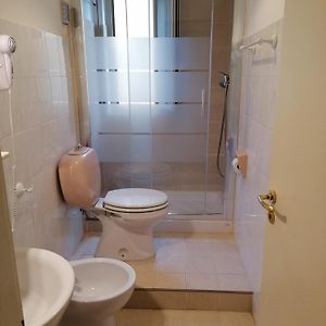 Camera standard con letto king size